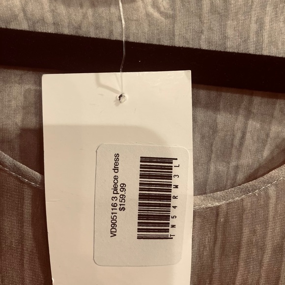 Long evening dress - Picture 15 of 16